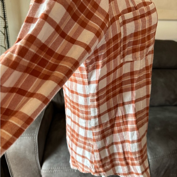 BKE Rust and Cream Plaid Shirt - Medium - Picture 5 of 9